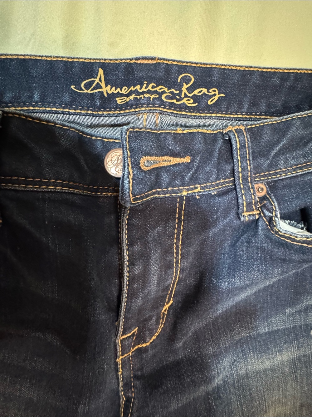 American Rag Mid Rise Jeans Dark Wash Distressed Size 11-R - Picture 3 of 10